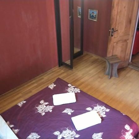 Your Hostel Tbilisi Buitenkant foto